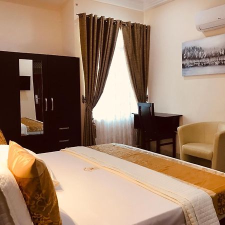 Labev Hotel クマシ エクステリア 写真