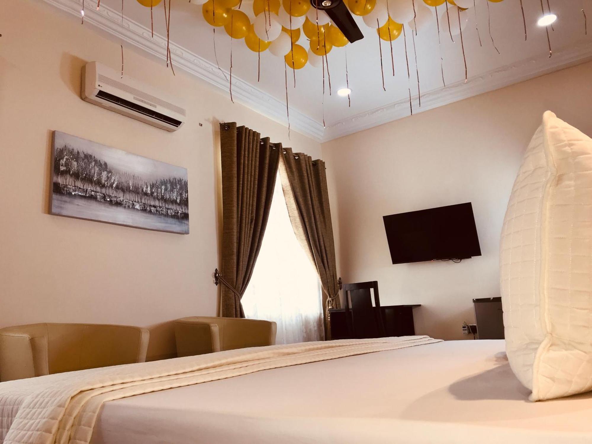 Labev Hotel クマシ エクステリア 写真